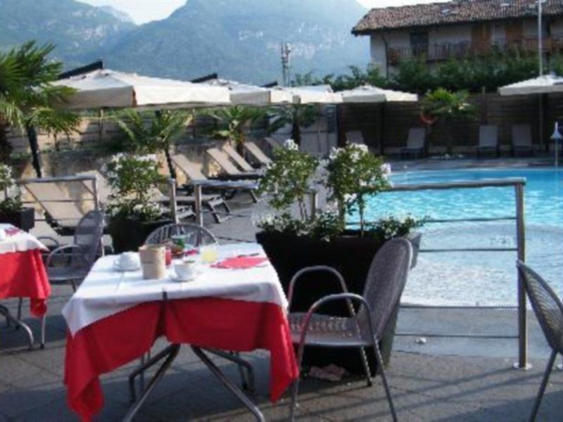 Hotel Rudy Riva del Garda Kültér fotó